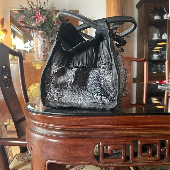 Burberry Grey Leather and Woven Patchwork Straw Satchel - Picture 6 of 9